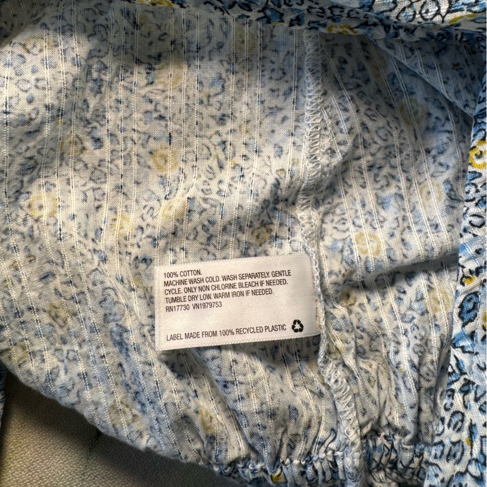 Universal Thread Blue and Yellow Floral wrap cropped top 100% cotton - Picture 6 of 6